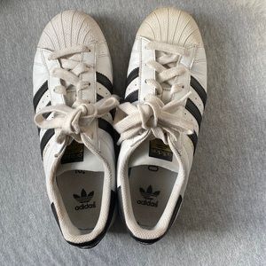 Adidas superstar sneakers 5.5 men 7.5 women
